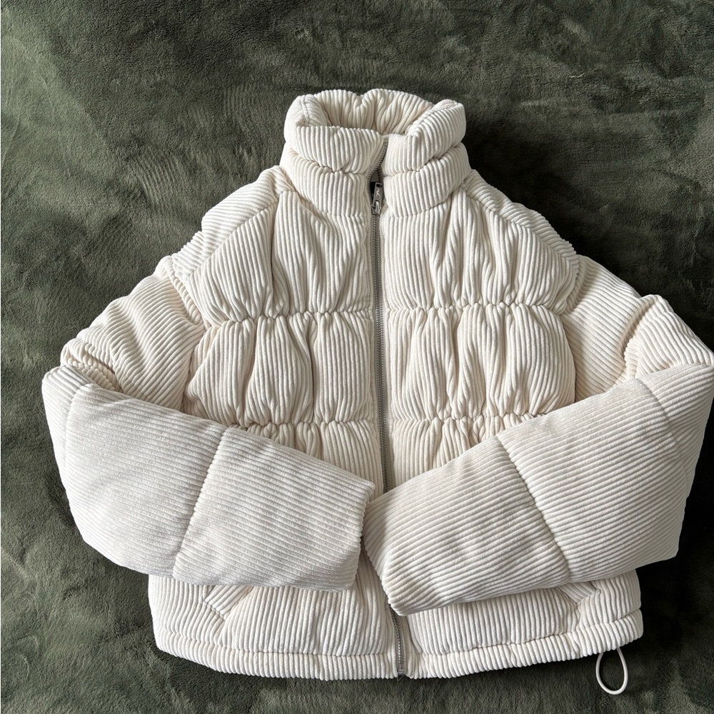 Hollister Corduroy Mock-Neck Puffer Jacket (Cream Corduroy)